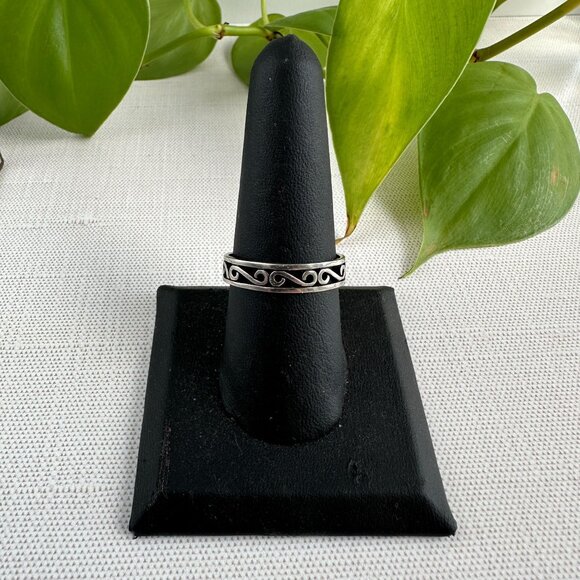 Sterling Silver Adjustable Band Ring With Swirl Design Size 11 - Picture 7 of 7